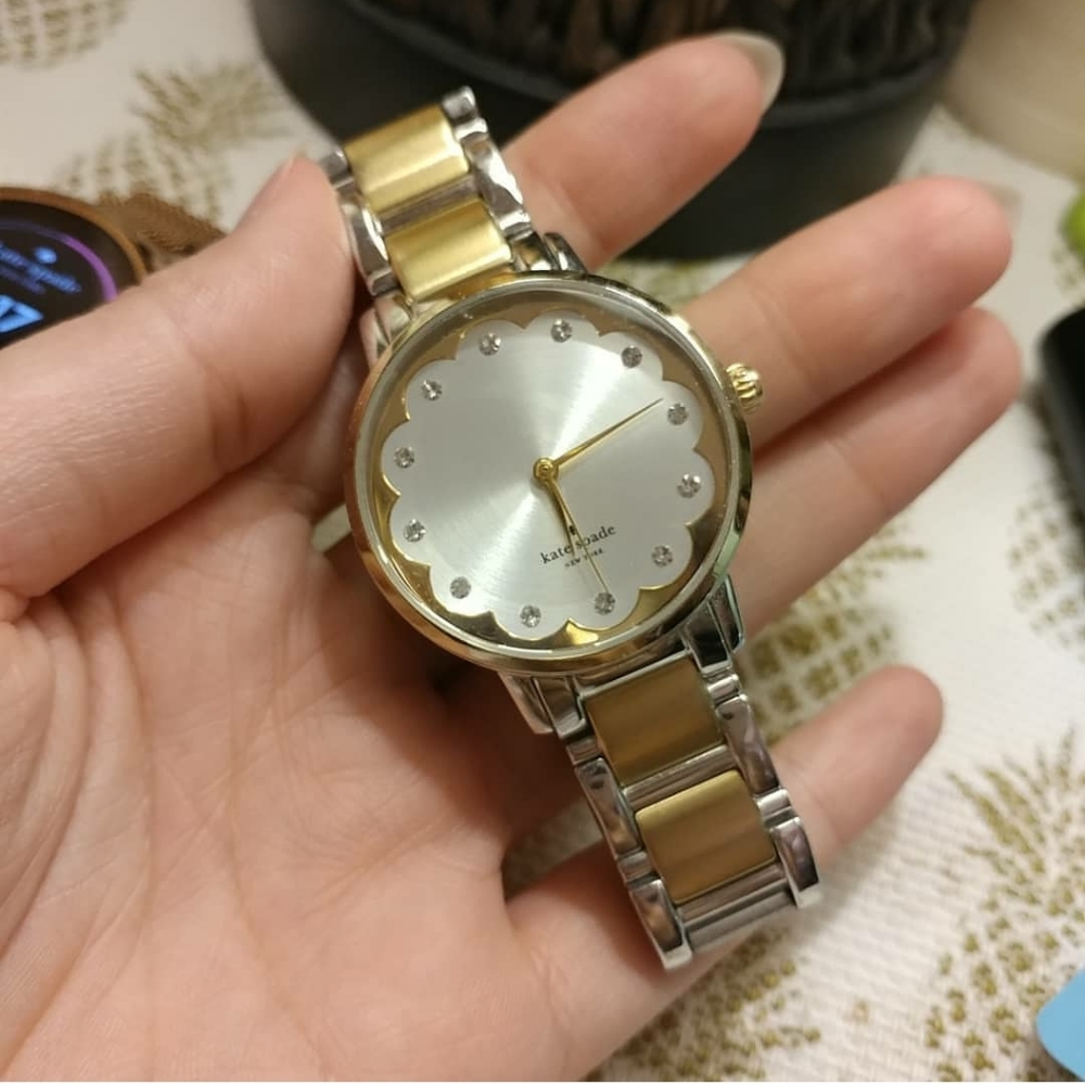 Kate spade scallop watch